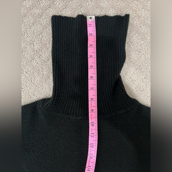 Peyton Jensen Evereve Sweater, size M - Picture 4 of 9